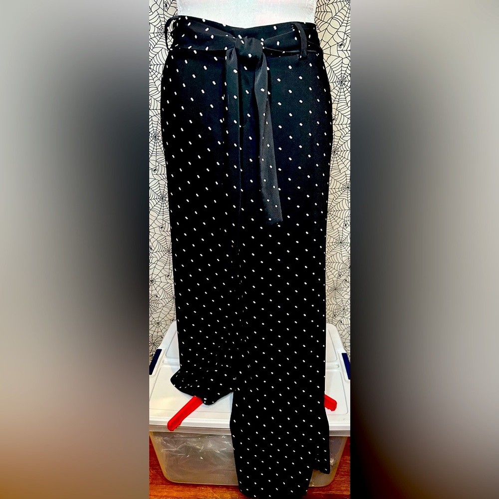 TORRID WIDE LEG BLACK PATTERNED PANTS WITH BELT